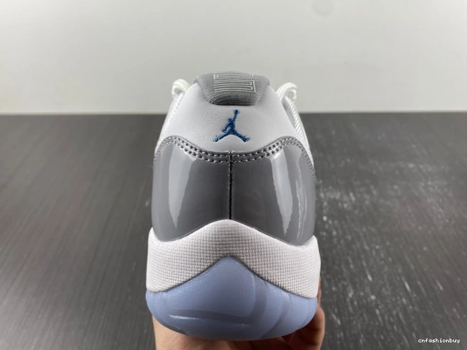AV2187-140 Air Grey Jordan 11 Cement Low 0808